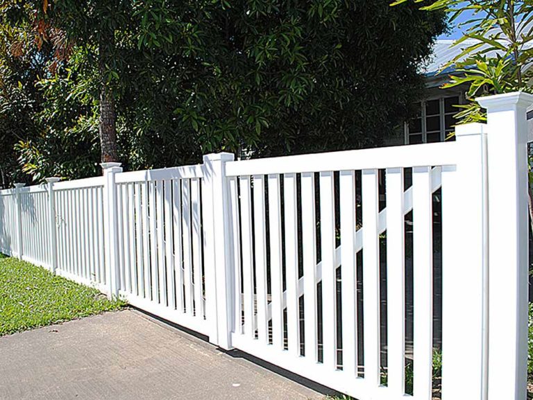Vinyl Fences in Tampa PVC Fences in Tampa Professional Fence